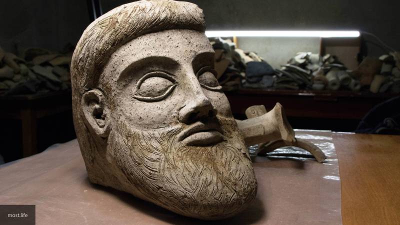 Ученые выяснили, что найденная в Крымской бухте голова была создана в V веке до н.э.