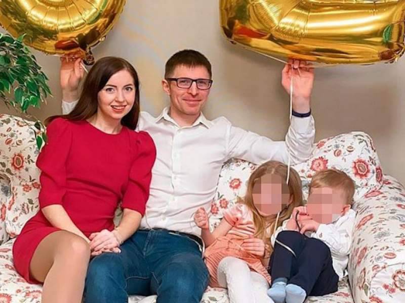 Потерявшая мужа Екатерина Диденко раздает приглашения на его похороны