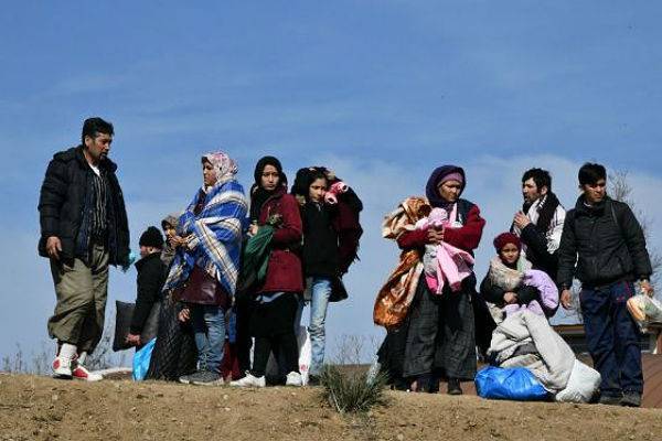 Германия посоветовала мигрантам из Сирии не ходить в ЕС