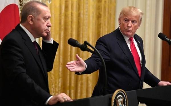 Эрдоган признался, что он просил у Трампа для турецкой армии в Идлибе
