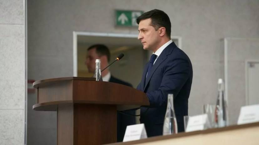 Зеленский рассказал о падении уровня промышленности Украины