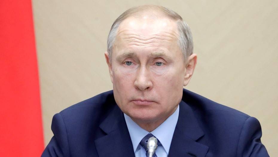 Путин обсудит с руководителями фракций Госдумы поправки в Конституцию