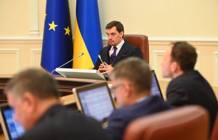 Верховная рада одобрила отставку Гончарука с поста премьер-министра Украины