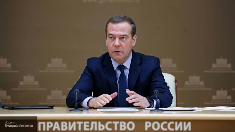 Медведев прилетит в Тюмень и проведет встречу с кадровым активом партии «Единая Россия»