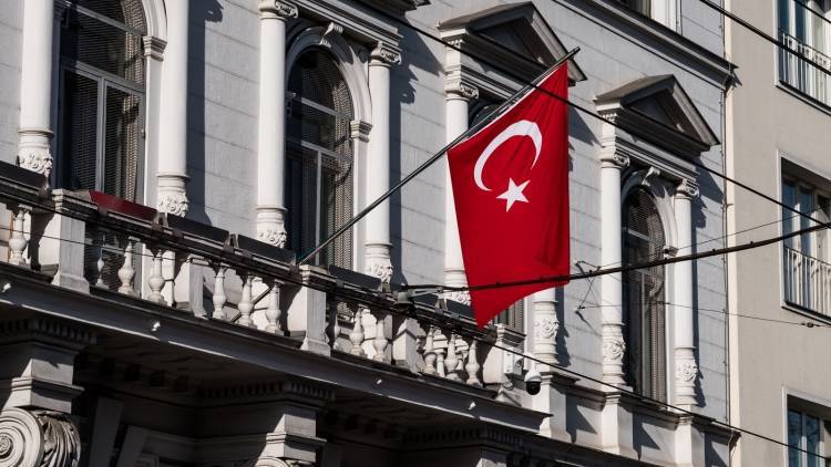 Депутаты Турции устроили массовую драку
