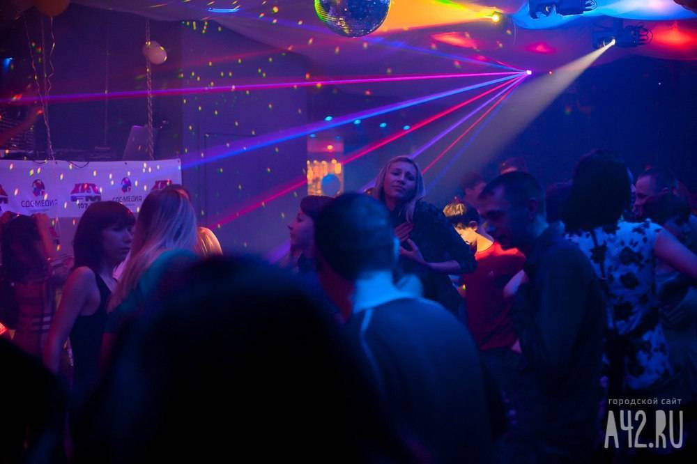 Житель Новокузнецка обокрал девушку ради похода в ночной клуб