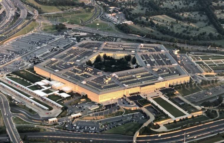 Власти США обвинили лингвиста из Пентагона в передаче секретной информации