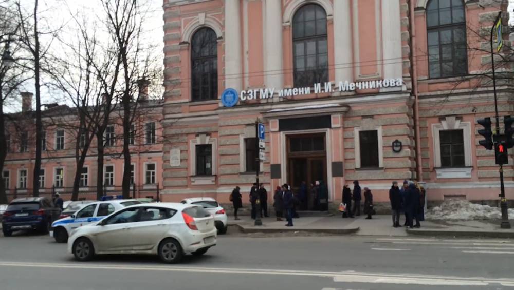 Общежитие СЗГМУ им. Мечникова в Петербурге закрыли на карантин