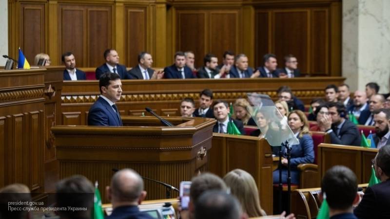 Гончаренко: источник проблем Украины находится не в правительстве, а в самом Зеленском