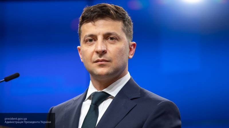 Зеленский отказался пожимать руку депутата Гончаренко из-за слов об однопартийцах