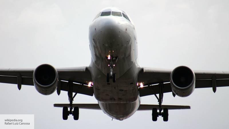 Неизвестный сообщил о возможной бомбе на борту Airbus А320, вылетевшего из Москвы в Омск