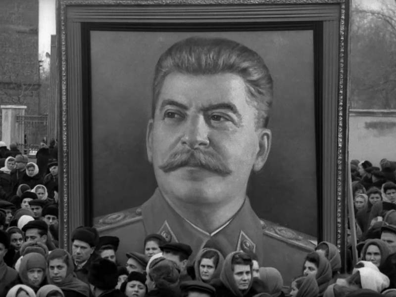 "Для пересмотра отношения к Сталину нужен слом сознания. Россияне его боятся"