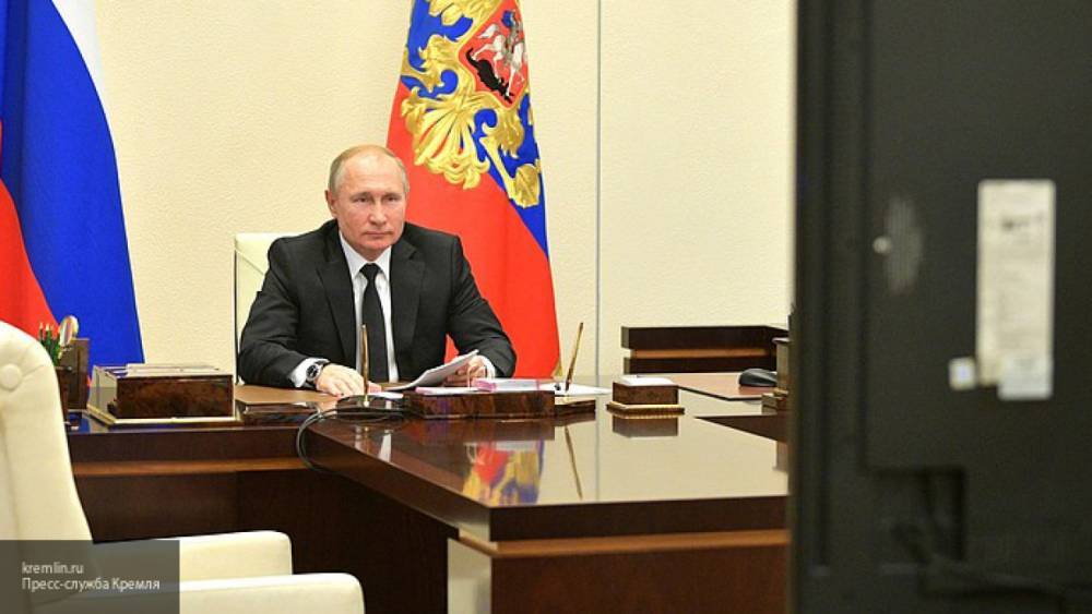 Путин проведет встречу с главами думских фракций по поправкам к Конституции