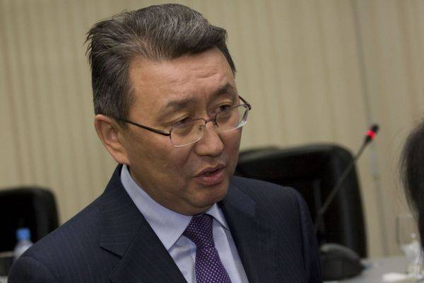 Казахстан запрещает въезд в страну гражданам Китая, Ирана и Южной Кореи