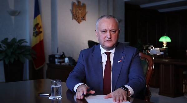 Додон: Противники Молдавии из-за рубежа хотят победы Майи Санду