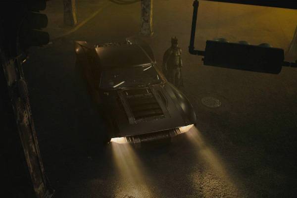 Авто не для миллиардера: Мэтт Ривз опубликовал фото новой машины Бэтмена