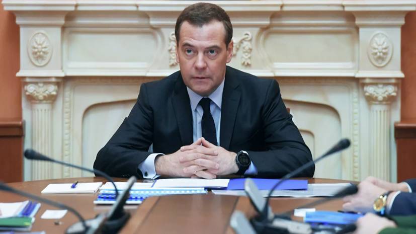 Медведев прибыл в Казахстан для встречи с руководством страны