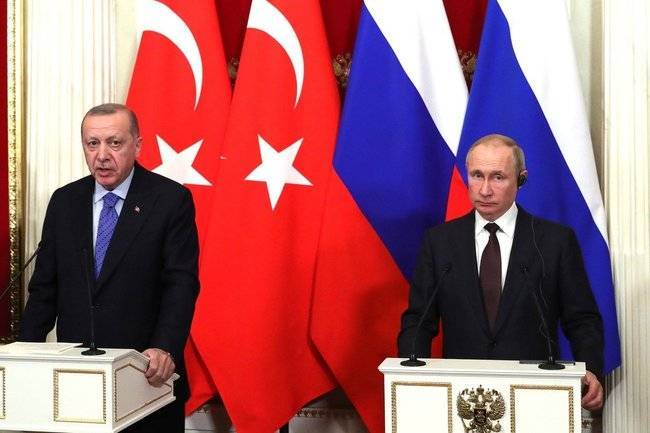 Тайм-аут перед новым конфликтом: эксперт оценил переговоры Путина и Эрдогана