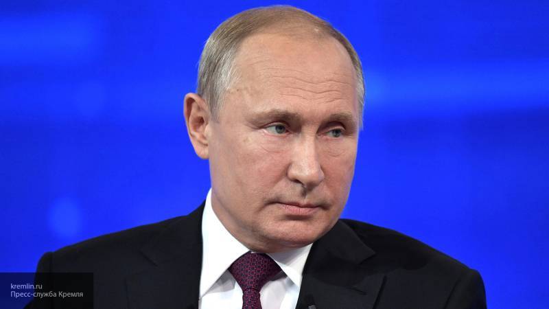 Путин: россияне хотят видеть свою страну сильным и справедливым государством