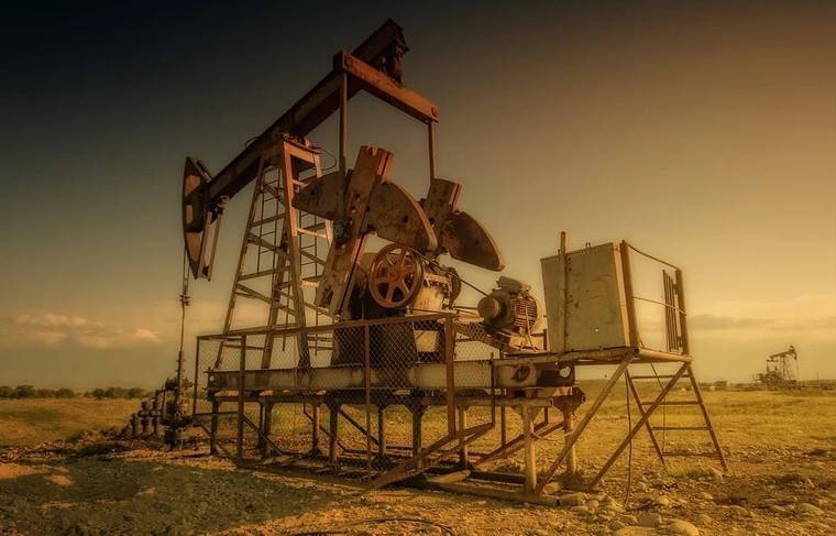 Нефть дешевеет на данных о неопределённости по сделке ОПЕК+