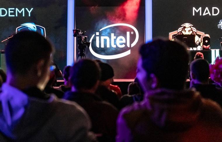 Неустранимая уязвимость найдена в чипсетах Intel - news.ru