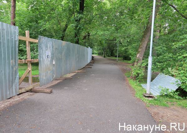 "Все ворота будут наглухо заварены": парк Зеленая роща в Екатеринбурге полностью закроют уже в марте