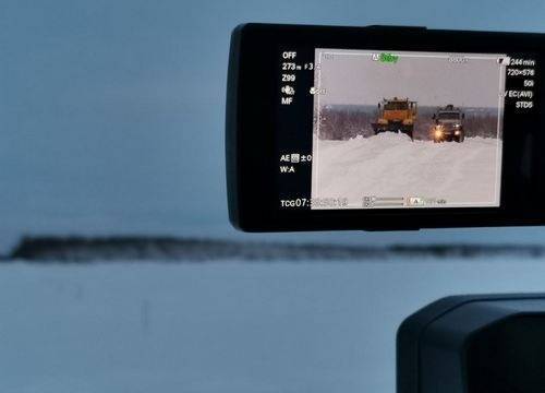 На Ямале из-за расчистки от снега зимника Надым — Салехард открыли строящуюся дорогу