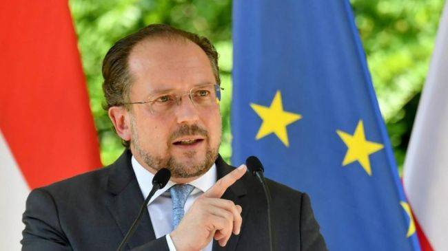 МИД Австрии: ЕС не позволит Турции заниматься шантажом за счет мигрантов