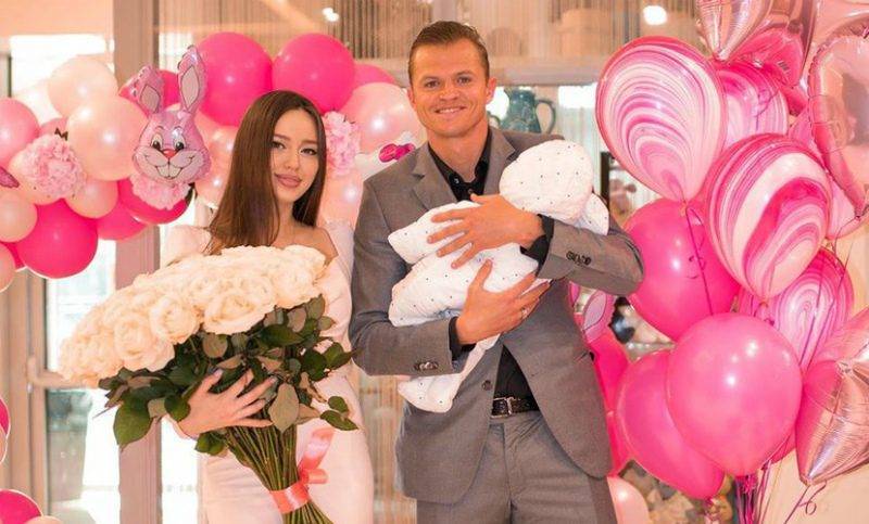 Тарасов и Костенко рассекретили имя второй дочери