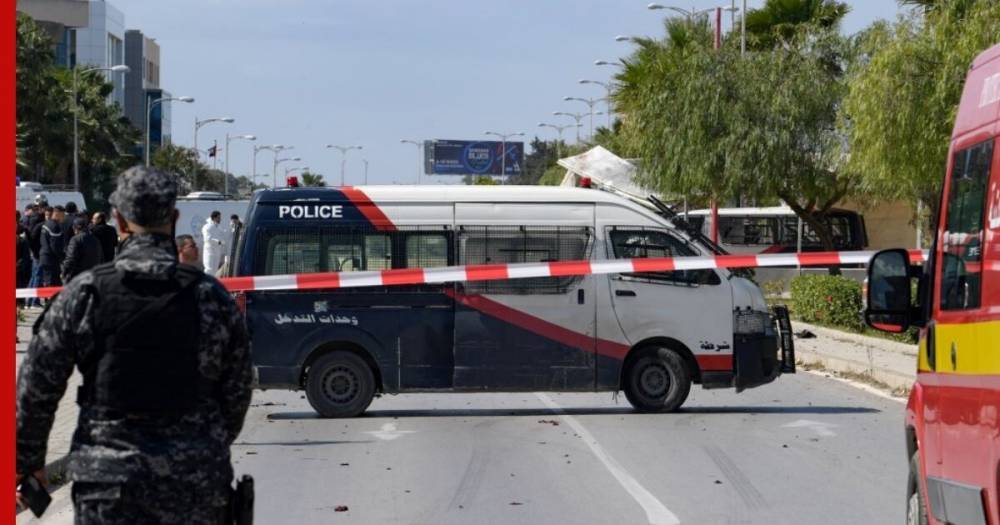 Пять человек пострадали при взрыве у посольства США в Тунисе