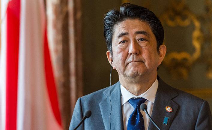 Санкэй симбун (Япония): плюсы и минусы возможной поездки премьера Абэ в Москву на торжества по случаю Победы над Германией