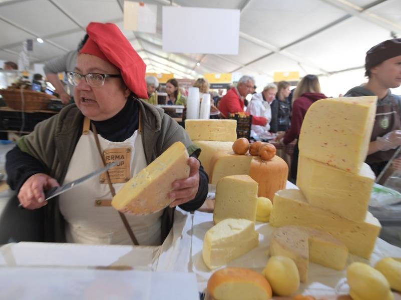 Подведомство Россельхознадзора уничтожило на рынке в Зеленограде ещё 150 кг сыра