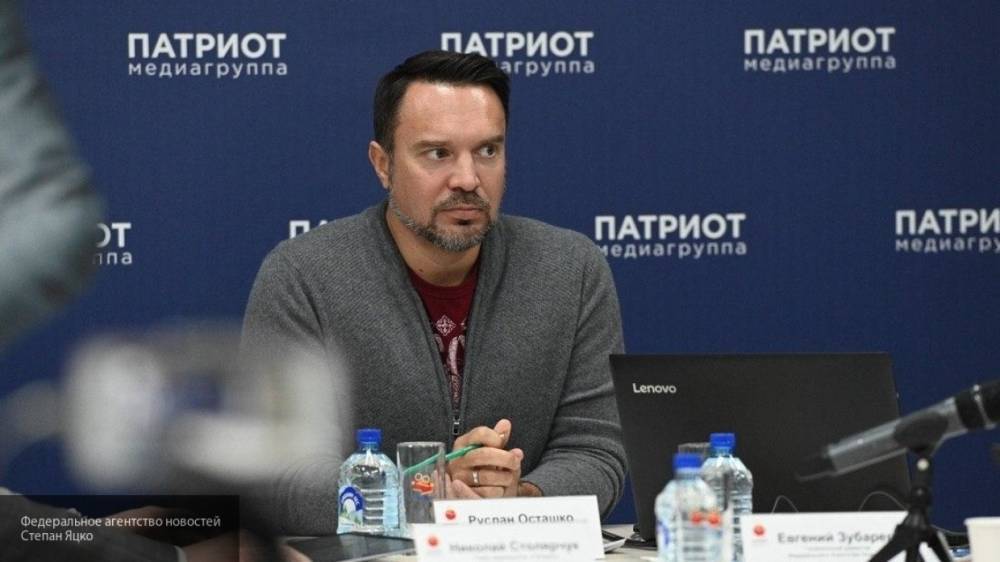 Политолог полагает, что сторонники Навального хотели запугать россиян вирусом из Китая