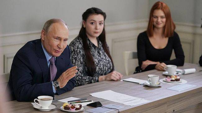 Путин: В России без сильной президентской власти будет плохо