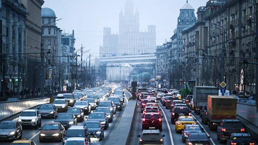 Автомобильные пробки достигли 9 баллов в Москве
