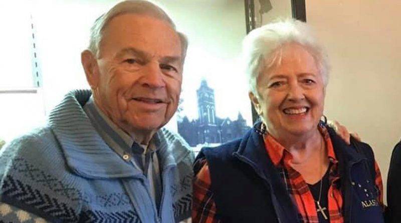 Семейная пара, прожившая вместе 58 лет, умерла бок о бок, когда на их дом обрушился торнадо