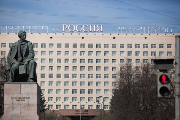 Петербургским отелям придется компенсировать потери от отмены ПМЭФ за счет обычных туристов