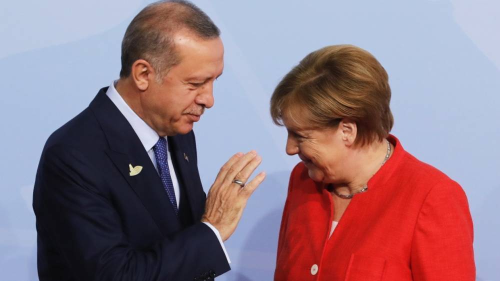 Эрдоган рассказал Меркель о договоренностях с Россией по сирийскому Идлибу