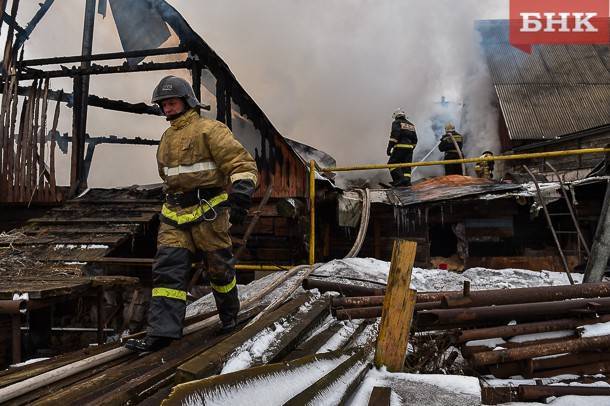 На пожаре в Корткеросском районе погибла женщина