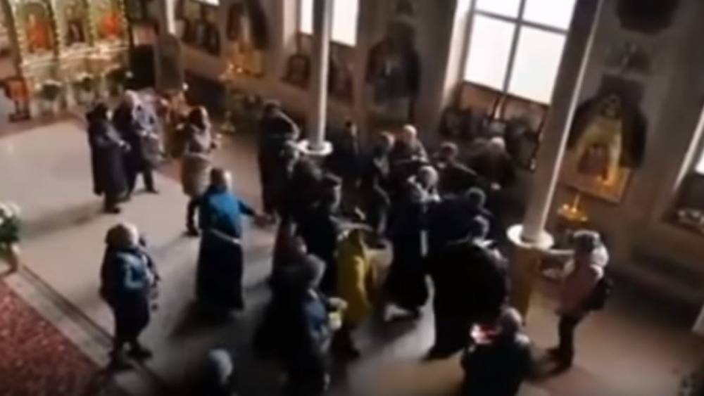 Драка священников одесского храма попала на видео