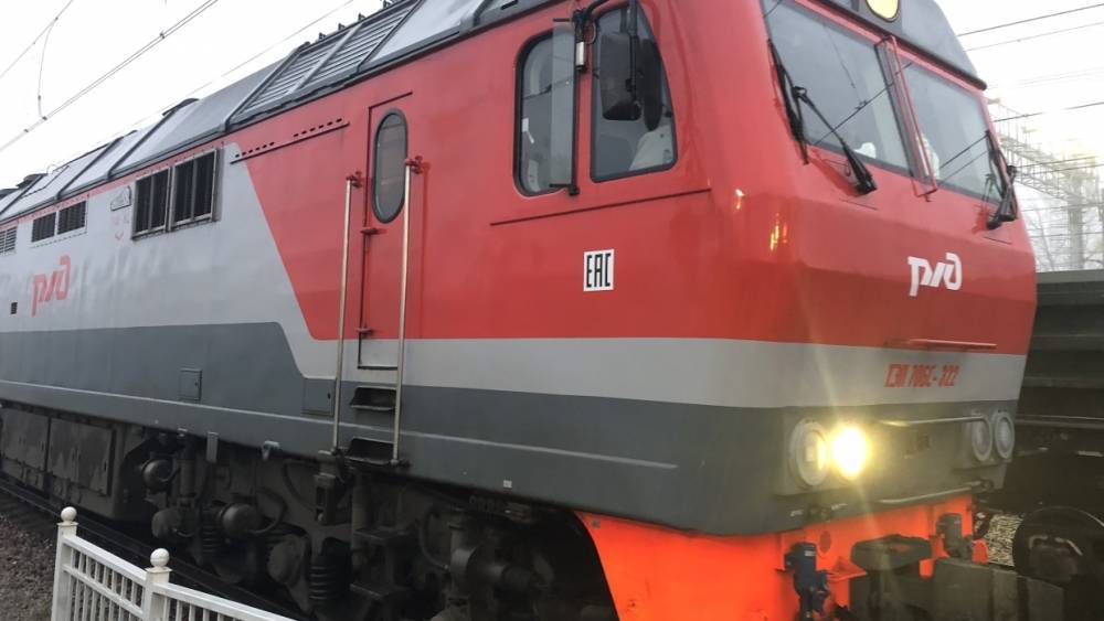 Поезд в Новокузнецке сбил восьмилетнюю девочку