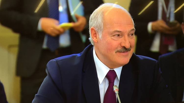 Лукашенко заявил о поступивших предложениях по поставкам нефти