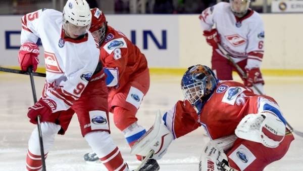ХК «Спартак» впервые в сезоне обыграл хоккеистов «Динамо»