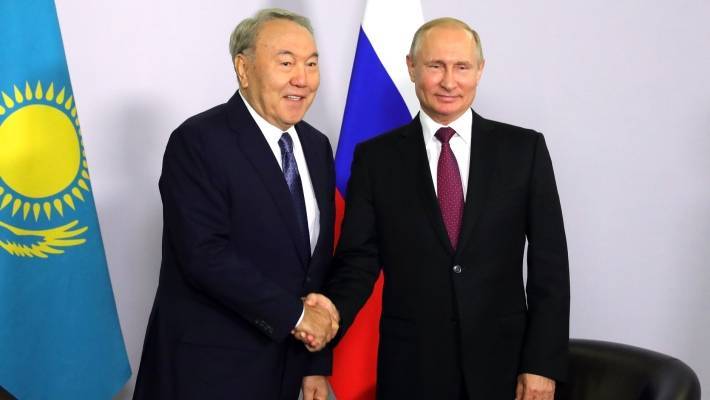 Путин и Назарбаев обсудили сирийский вопрос и визит в Москву