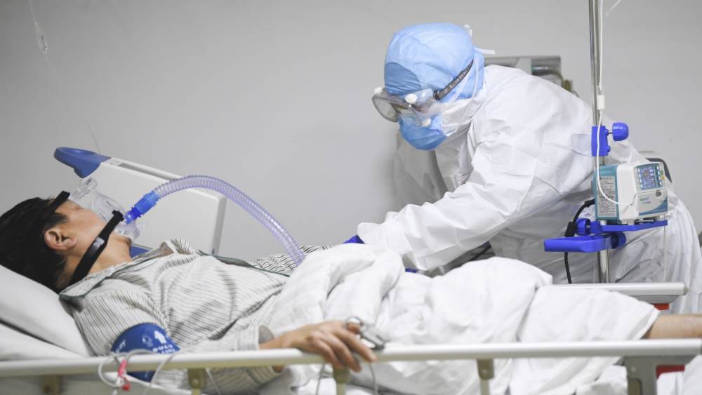 Первого заболевшего коронавирусом россиянина выписали из больницы в Москве