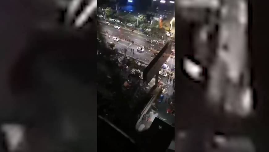 Около 70 человек оказались под завалами рухнувшего отеля в Китае