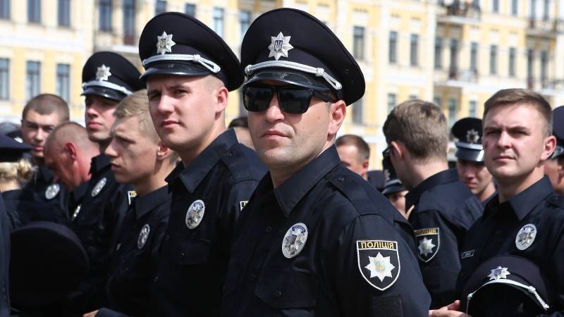 Канада направит полтора миллиона долларов на поддержку украинской полиции