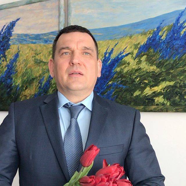 Мэр Новокузнецка поздравил женщин с 8 Марта стихами