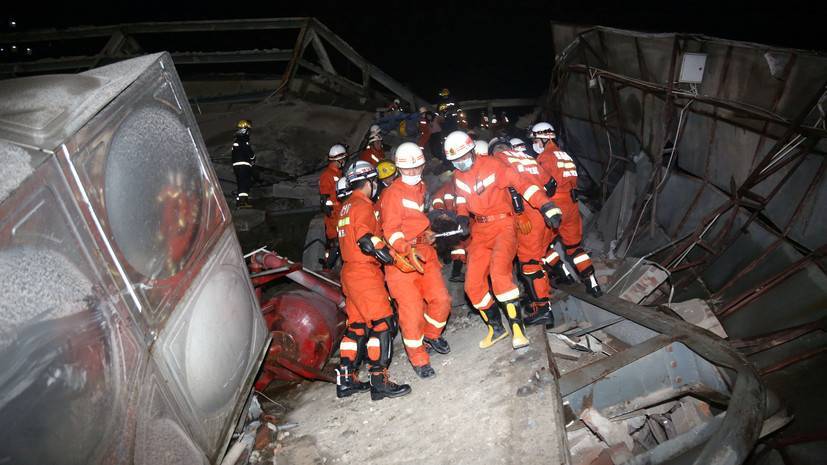 Из-под завалов отеля в Китае извлечены 50 человек - russian.rt.com - Китай - провинция Фуцзянь