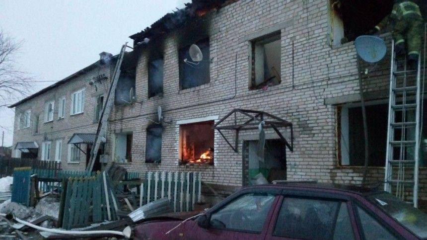 Девять человек, в том числе трое детей, пострадали при пожаре в Удмуртии